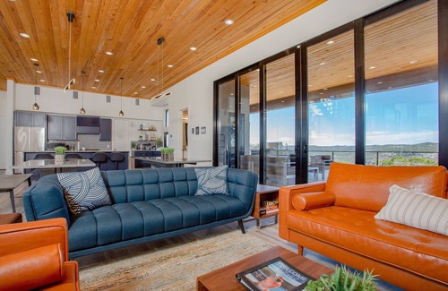 Concan Casa | Glam Luxury Home by Frio River! Heated Infinity Pool Firepit Huge Hot Tub Views