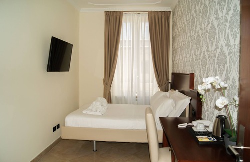 Repubblica Hotel | Glam Luxury Rome