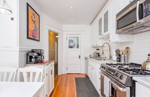 Nob Hill Condominio | Glam Nob Hill - Centrally Located Cozy Haven