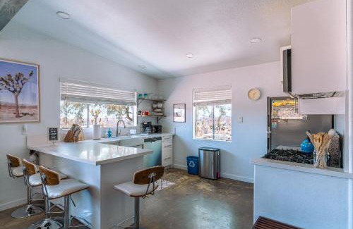 Yucca Valley Casa | Glamingo Cabin