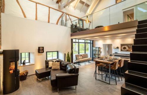Kronenburg Casa | Glamorous Cottage Chimney Sauna