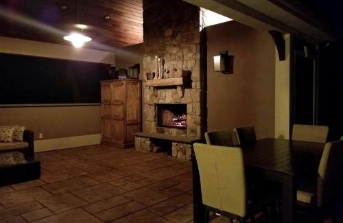 Pine Bush Casa | Glamorous Cottage Rental with Outdoor Lounge and Pool on 40 Acres in Pine Bush, New York