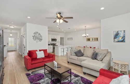 Highlands - Perkins Casa | Glamorous home close to LSU