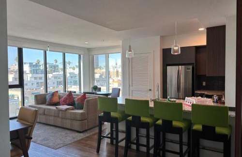 North of Montana Apartamento | Glamorous KTown Boutique Residences with Rooftop view