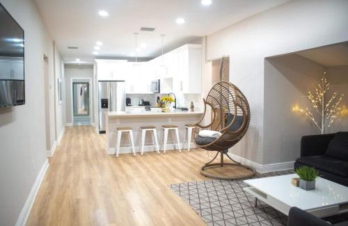 Ybor City Casa | Glamorous Ybor Home Near Downtown 3br