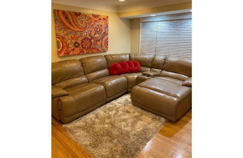 Detroit Casa | Glamourous 3 Bedroom in the heart of Detroit