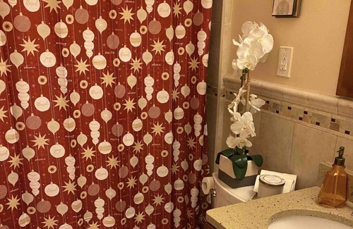 Detroit Casa | Glamourous 3 Bedroom in the heart of Detroit