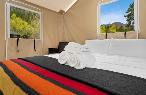 Poudre Park Casa | Glamp 2- Rocky Mountain Elk