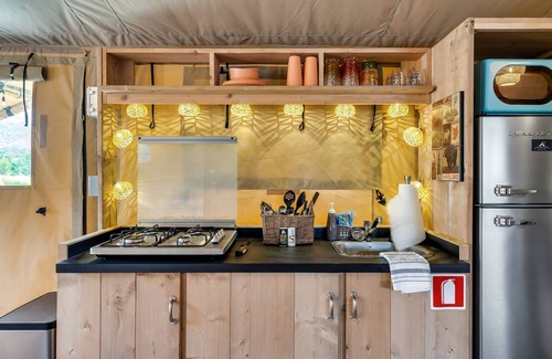 Wears Valley Alquiler De RV | Glamp Near GSMNP|Heat|AC|WiFi|Pet Friendly Conveniently Located