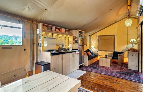 Wears Valley Alquiler De RV | Glamp Near GSMNP|Heat|AC|WiFi|Pet Friendly Conveniently Located