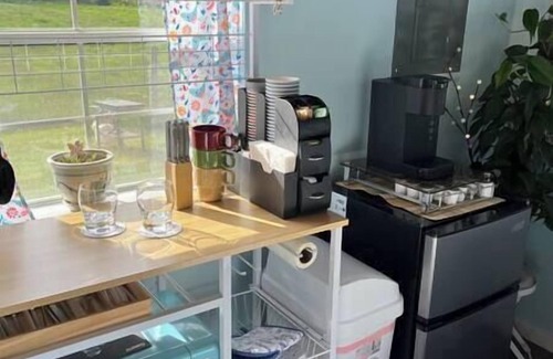 Mount Jackson Cabina | Glamp Shenandoah Valley. Stunning Tiny Home. Farm