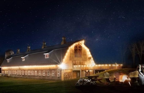 St Croix Falls Alquiler De RV | Glamp Tent at Historic estate Big Rock Creek