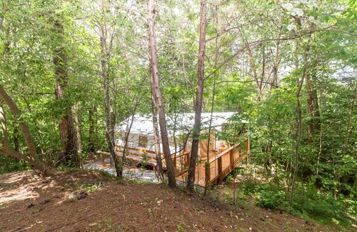 Copperhill Alquiler De RV | Glamping en Copperhill - "El Kayak"