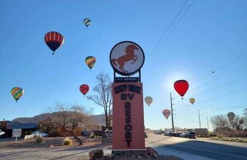 Kanab Alquiler De RV | Glamping at Crazy Horse RV Resort
