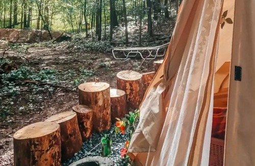 Adairsville Alquiler De RV | Glamping at Honea's Holler site 1