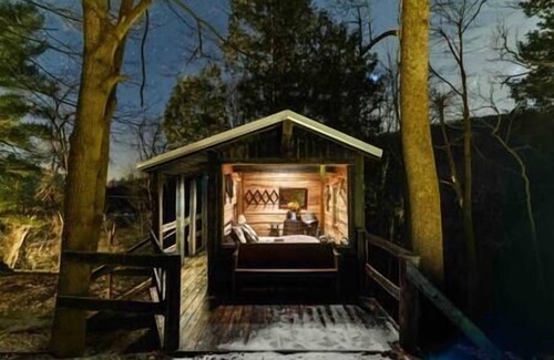 Lynx Cabina | Glamping Cabin | Huge Window | Nature Lovers Dream