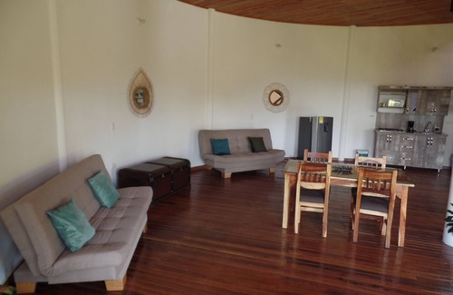 El Penol Cabina | Glamping con Jacuzzi - El peñol Guatapé.