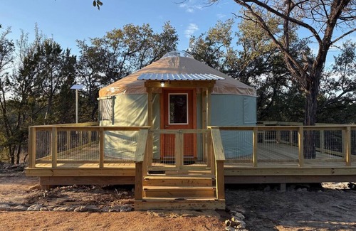 Gatesville Cabina | Disconnect to Reconnect: Hill Country Yurt Escape, Rustic Hill Country Glamping