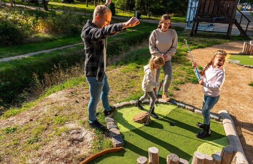 Ruinen Casa | Glamping family lodge 10 by Interhome