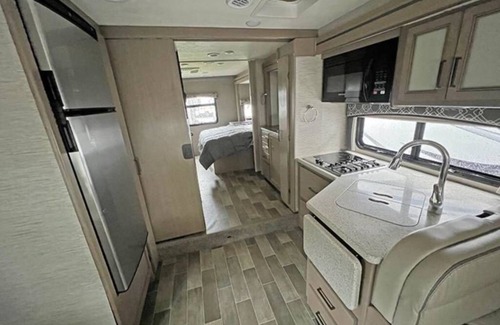 Hialeah Gardens Casa | Glamping for your Family