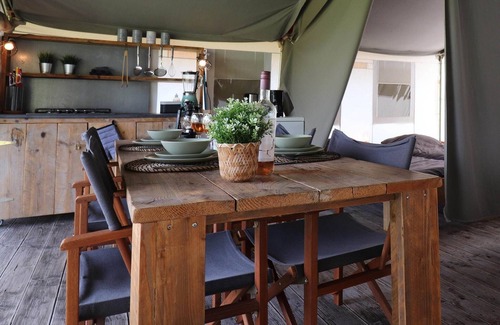 Twijzel Casa | Glamping en Frisia con amigos
