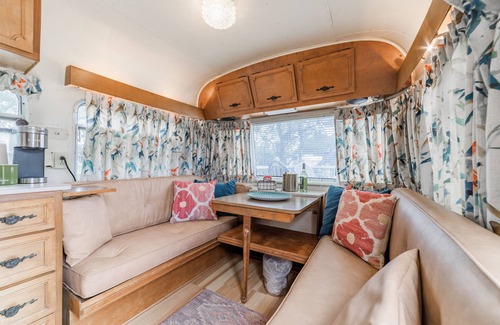 Spicewood Casa | Glamping in Spicewood TX Hill Country ~ The Avion