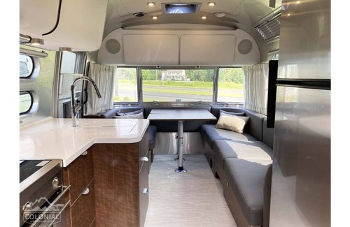 Lorton Casa | Glamping in the DMV - 2022 Airstream Globetrotter 27FB
