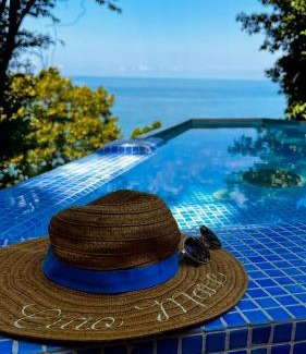 Kvariati Otro | Glamping Martini Kvariati with pool