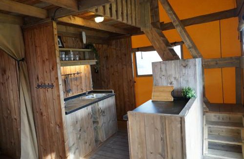 Heusden Gem Asten Otro | Glamping met bar en privé sanitair voor 5 Personen Sneezy