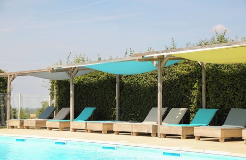 Jayac Alquiler De RV | Glamping 'Safarilodge Confort Tent 8 5 Pers' con piscina compartida, terraza privada y Wi-Fi