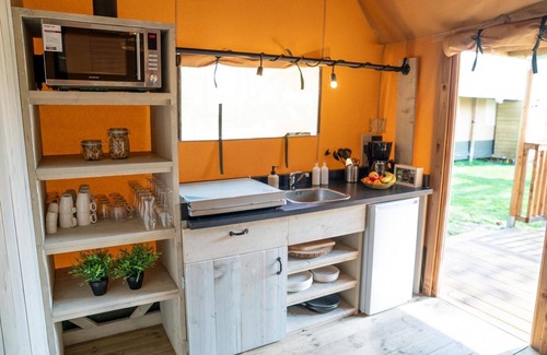 Lathum Alquiler De RV | Glamping Tent by Lake De Rhederlaag