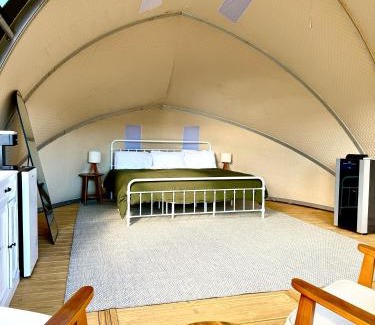 McIntosh Otro | Glamping Tent with AC at Manzano Retreat
