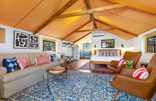 Ingram Otro | Glamping Vacations in a Luxury Tented Cabin near River Guadalupe, in Ingram, Texas