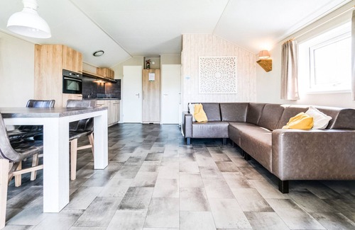 Bant Casa | Lodge in Bant With Private Jetty