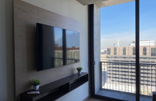 Centro de Monterrey Apartamento | Lux 2 bedroom apartment, swimming pool, gym and free parking in Macro Plaza area