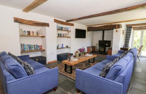 Felindre Farchog Casa | Glanduad Fawr