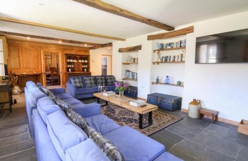 Felindre Farchog Casa | Glanduad Fawr