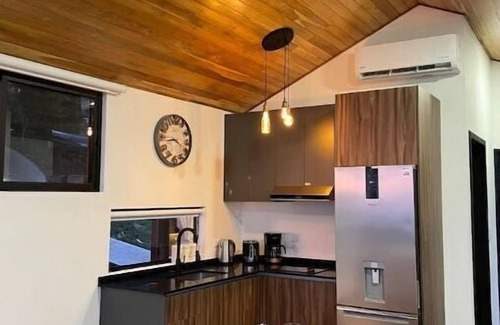 Monteverde Cabina | Glass Cabin in the Forest+270° view+ Hot Tub +Deck
