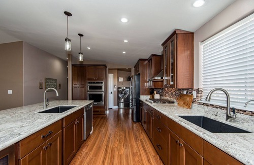 Bullhead City Casa | Glass deck, dogs, sandy beach, private dock