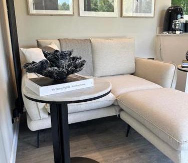 Blandford Saint Mary Apartamento | Glass House with Private Hottub