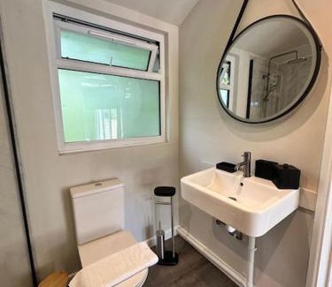 Blandford Saint Mary Apartamento | Glass House with Private Hottub