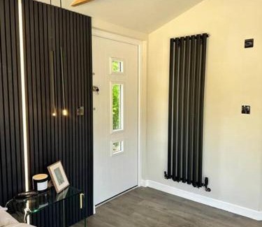 Blandford Saint Mary Apartamento | Glass House with Private Hottub