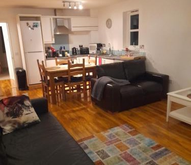 Glastonbury Apartamento | Glastonbury town center-entire apartment