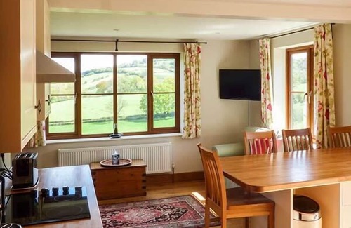 Coed-Y-Paen Cabaña | Glebe Farm Cottage, LLANDEGVETH
