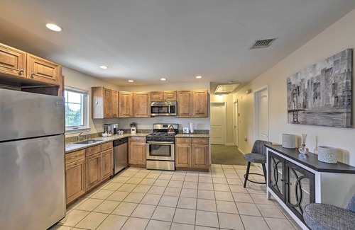 Glen Cove Casa | Glen Cove Home: Walk to Boardwalk + Dining!