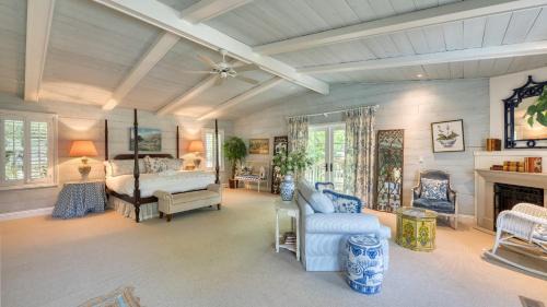Glen Ellen Casa | Glen Ellen Escape by AvantStay 5BR Retreat w Pool, Hot Tub, Hammocks & Vineyard Views