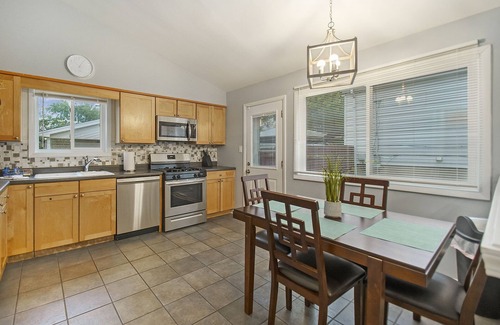 Glen Ellyn Casa | Glen Ellyn FHS Rental