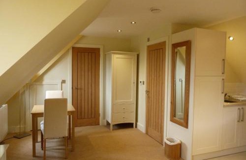 Bourne Cama Y Desayuno | Glen House Annexe
