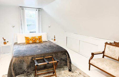 Glen Margaret Casa | Glen Margaret Lake Loft Guest House