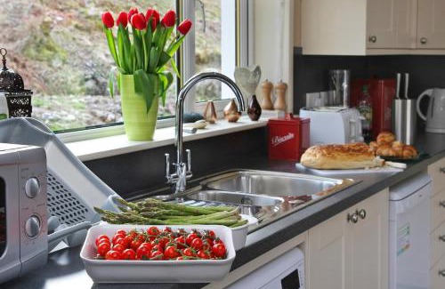 West Laroch Casa | Glenachulish Bay with Hot Tub